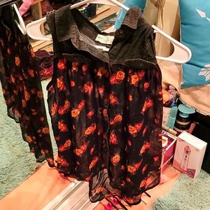 Black tank blouse size XS